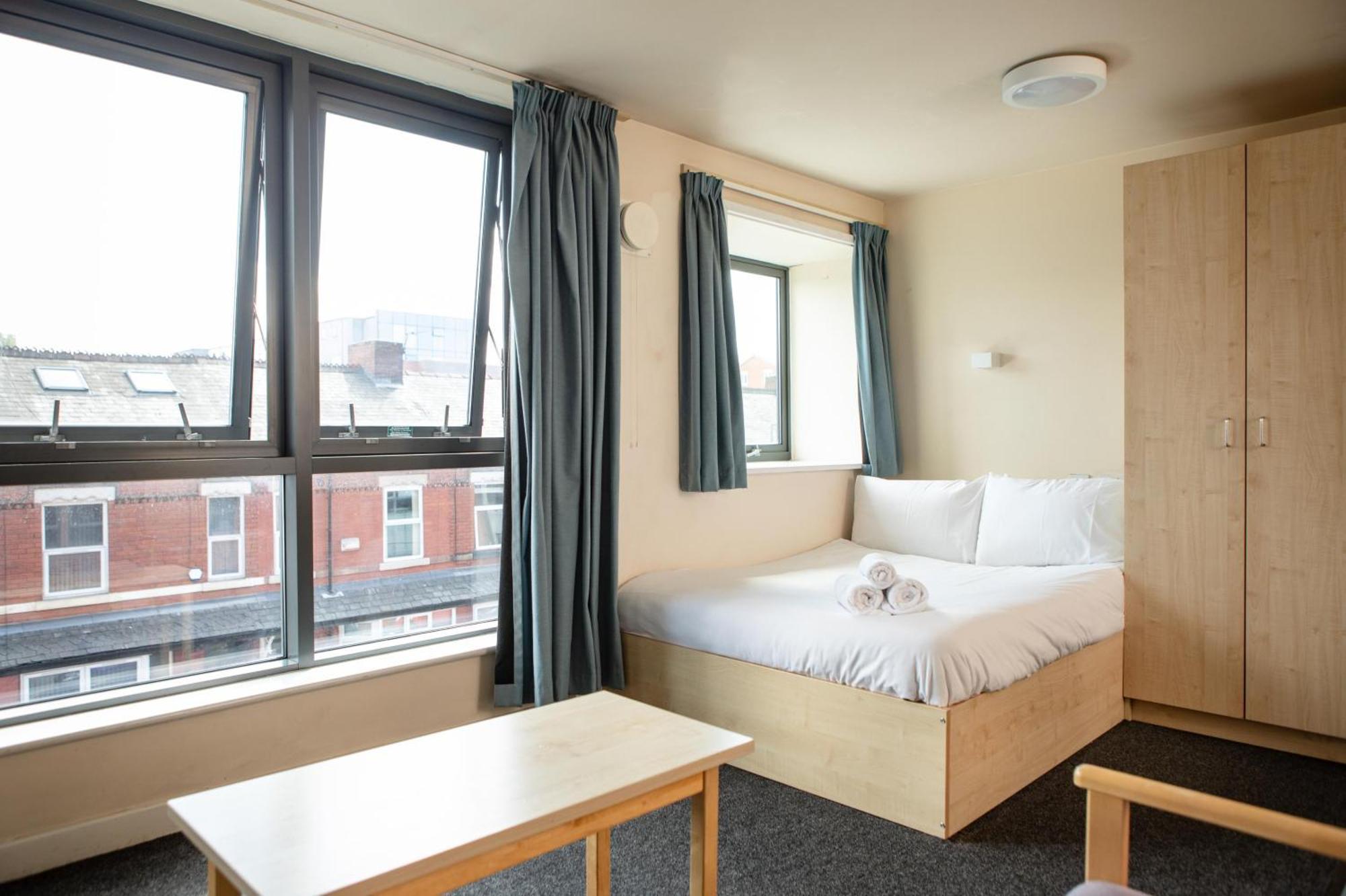 Rusholme Place Manchester Exterior foto